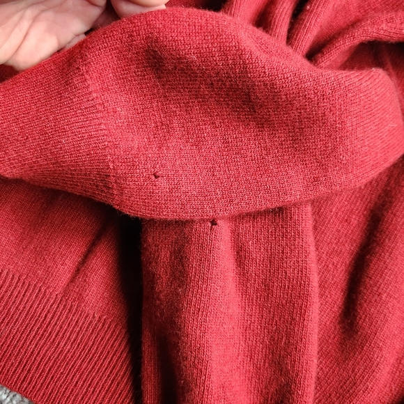 VTG J Crew 100% Cashmere Sweater Women's Large Burgundy/Maroon Crewneck - Picture 5 of 5